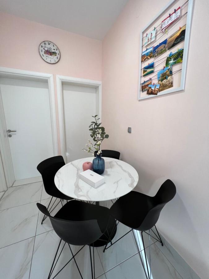 Apartment Garden สปลิท ภายนอก รูปภาพ